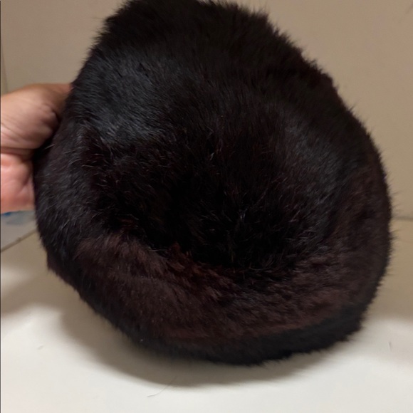 Vintage 1960s Mink Fur Pillbox Hat - Picture 3 of 4
